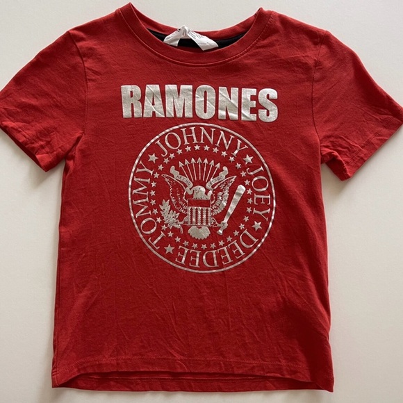 Ramone’s Band Tee - Picture 5 of 6